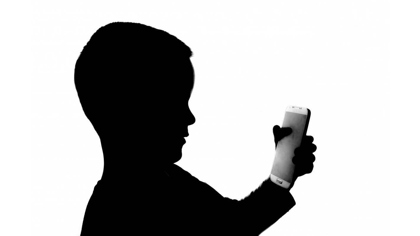 Should kids have cell phones?